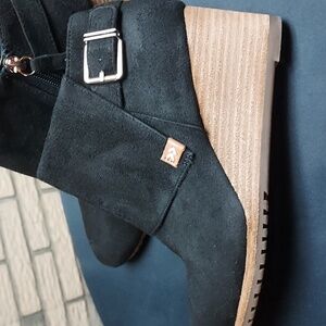 Dr Scholls Black Ankle Boots with Buckle Detail Sz 6.5